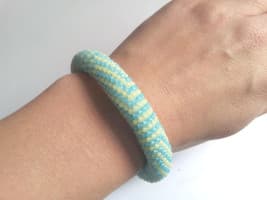 конец жгута из бисера