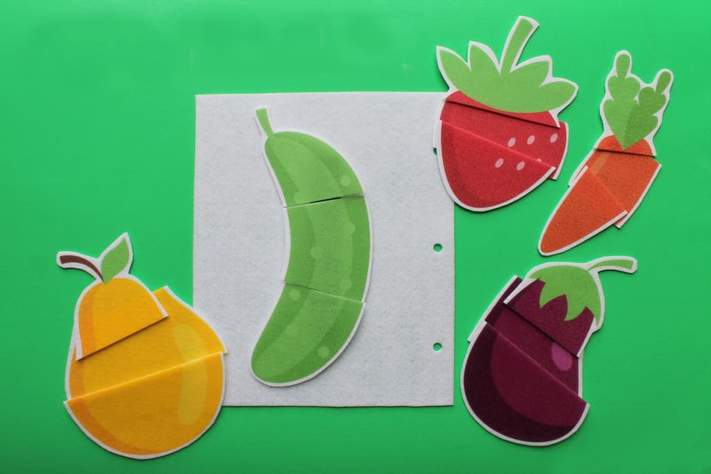 Простые пазлы для развивающей книжки