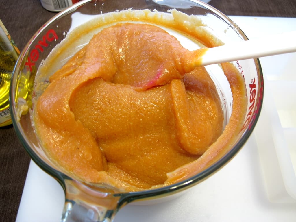 Соляное мыло с нуля с тыквой и кокосовым молоком
